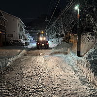 ���䌧����s�̏���E�r��