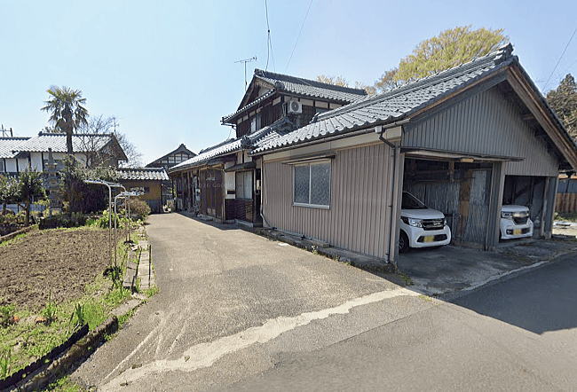 福井市三十八社の家屋解体前の様子